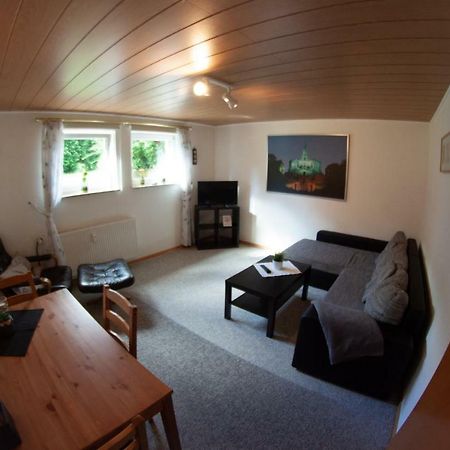 Ruhige Und Gemuetliche Ferienwohnung In Calden ภายนอก รูปภาพ