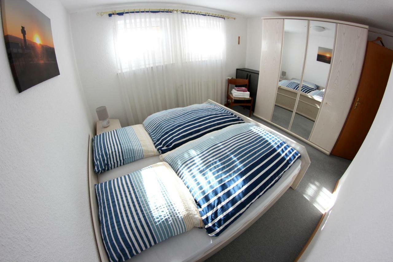 Ruhige Und Gemuetliche Ferienwohnung In Calden ภายนอก รูปภาพ