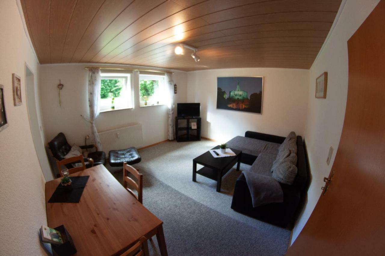 Ruhige Und Gemuetliche Ferienwohnung In Calden ภายนอก รูปภาพ